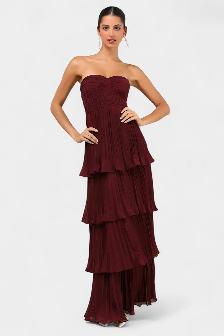 Robe de Juin avec Décolleté en Cœur et Silhouette Superposée