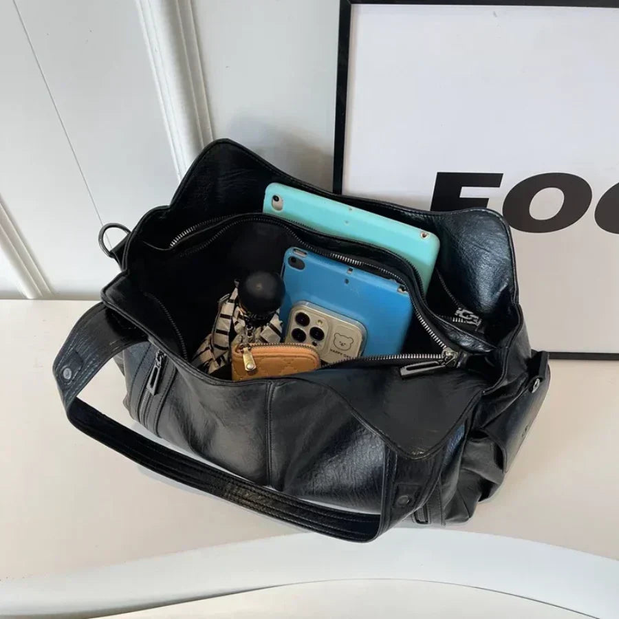 NOEMIE™ - Sac fourre-tout en cuir classique