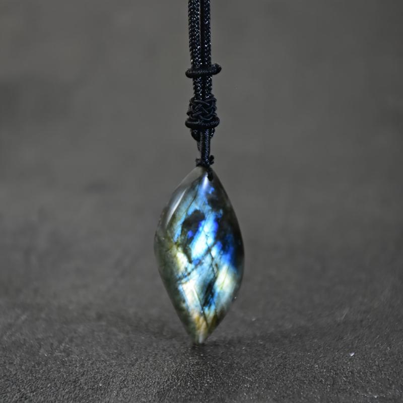 Collier en Pierre de Lune Adelheid