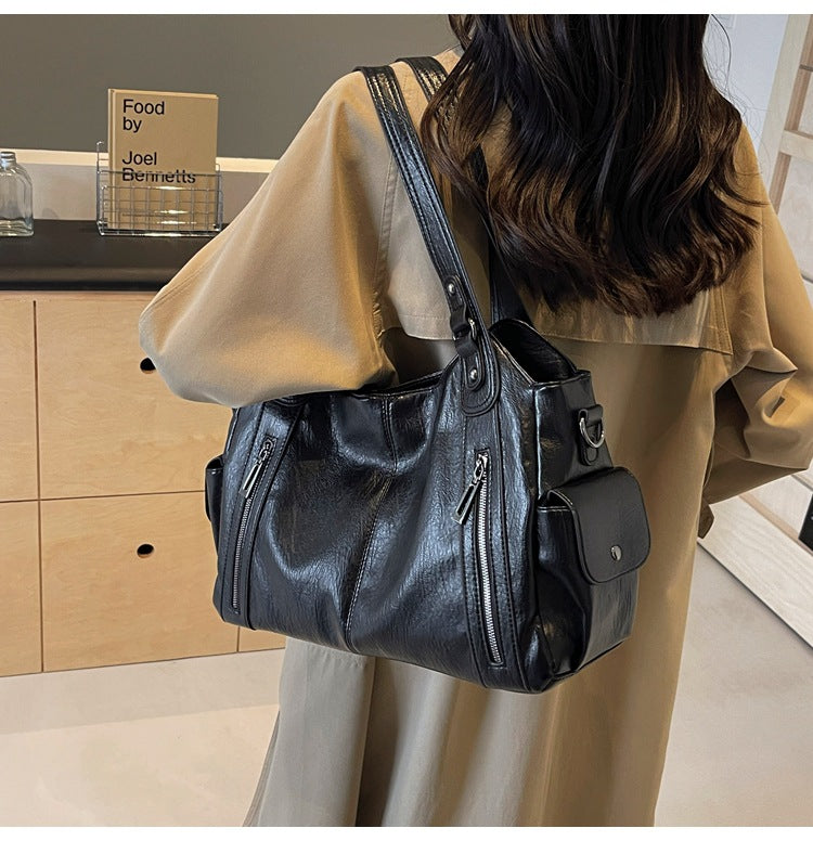 NOEMIE™ - Sac fourre-tout en cuir classique