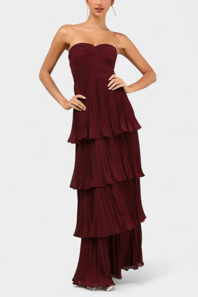 Robe de Juin avec Décolleté en Cœur et Silhouette Superposée