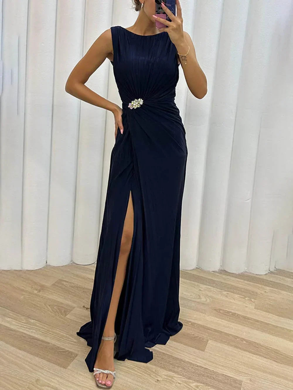 Kendra - Timeless Figure-Flattering Split Maxi Dress