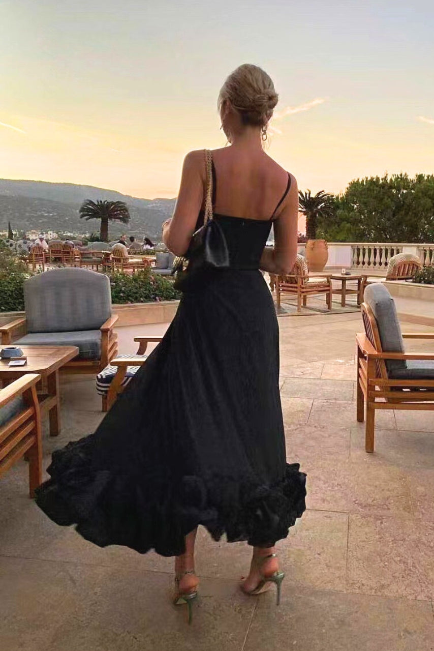 Ariana | Graceful Flowing Dress