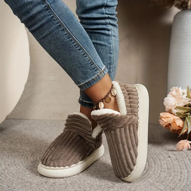 LYSSA™ - Chaussons en Peluche Confortables