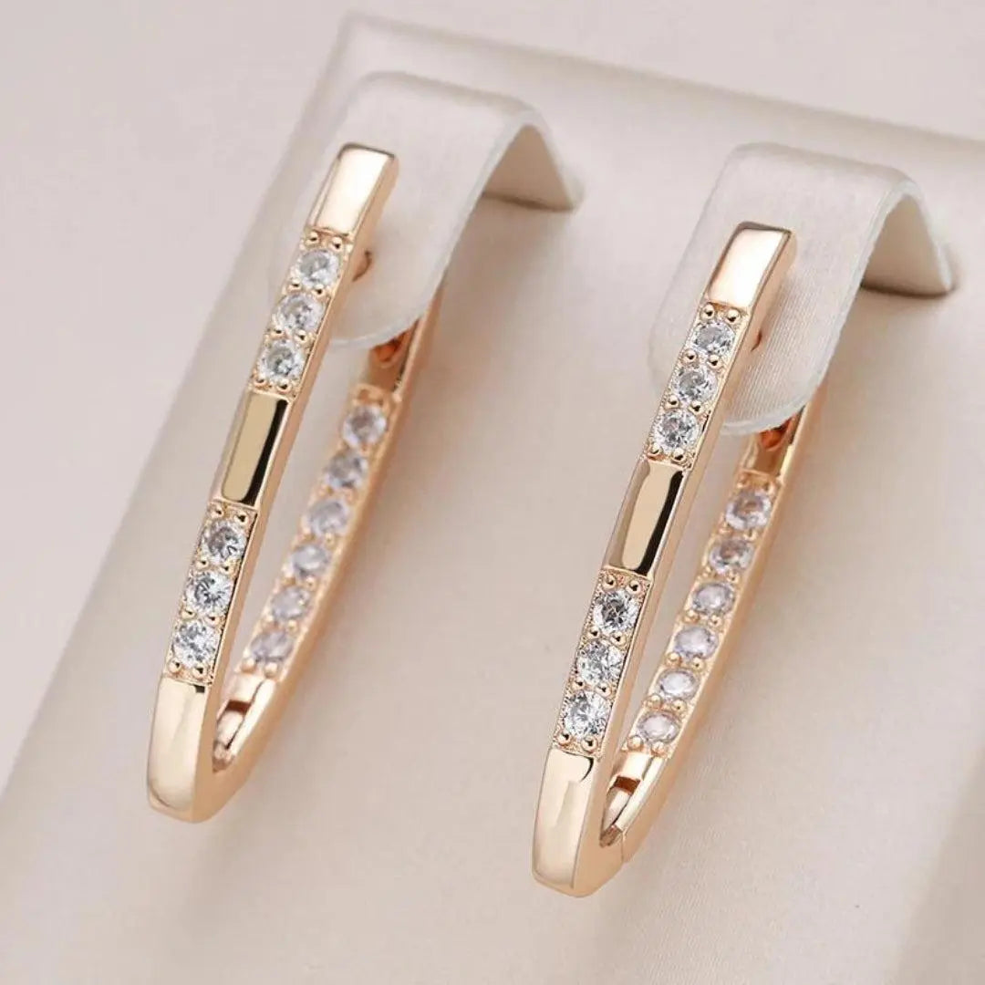 Boucles d'oreilles en zirconium élégant en or
