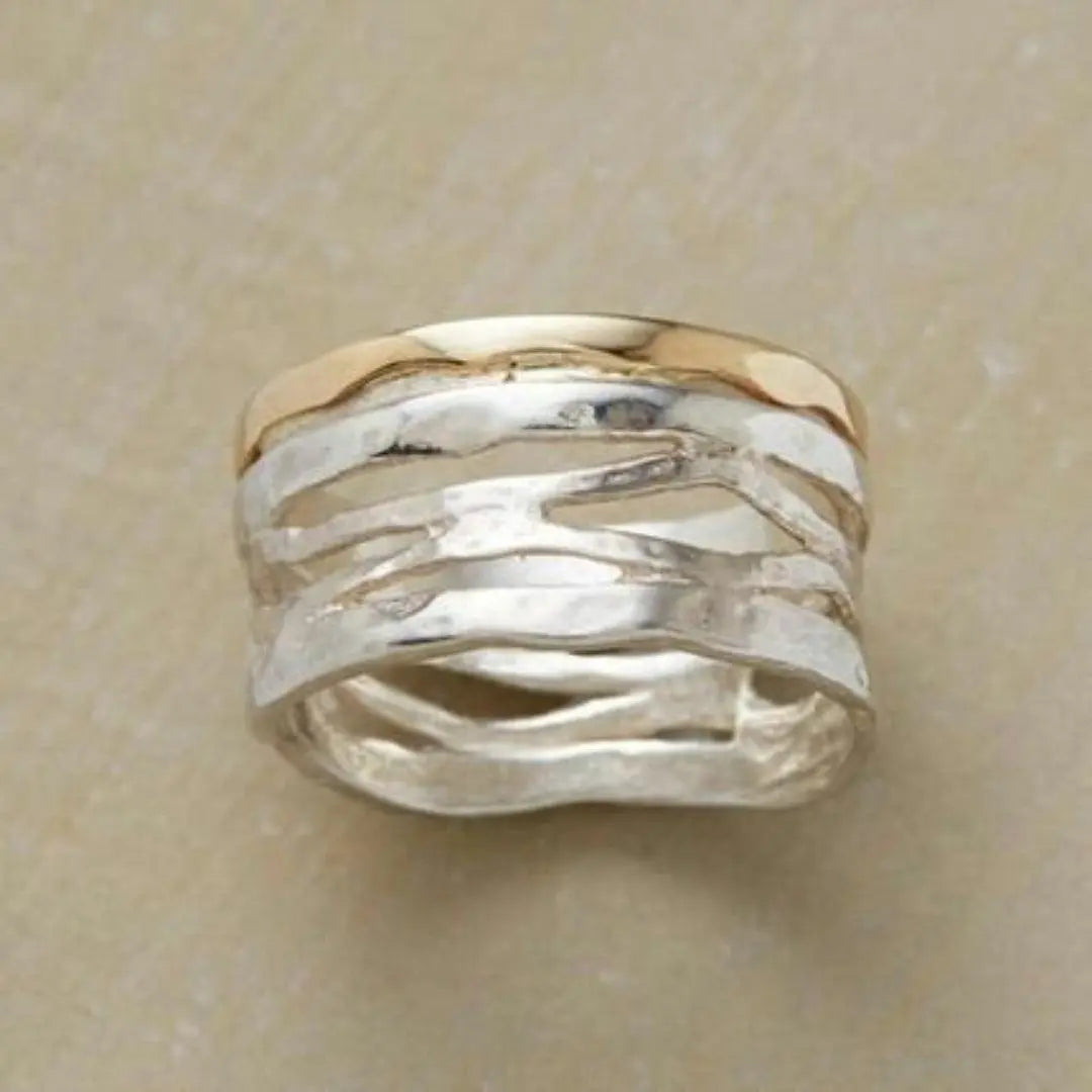 Bague creuse en or et argent vintage