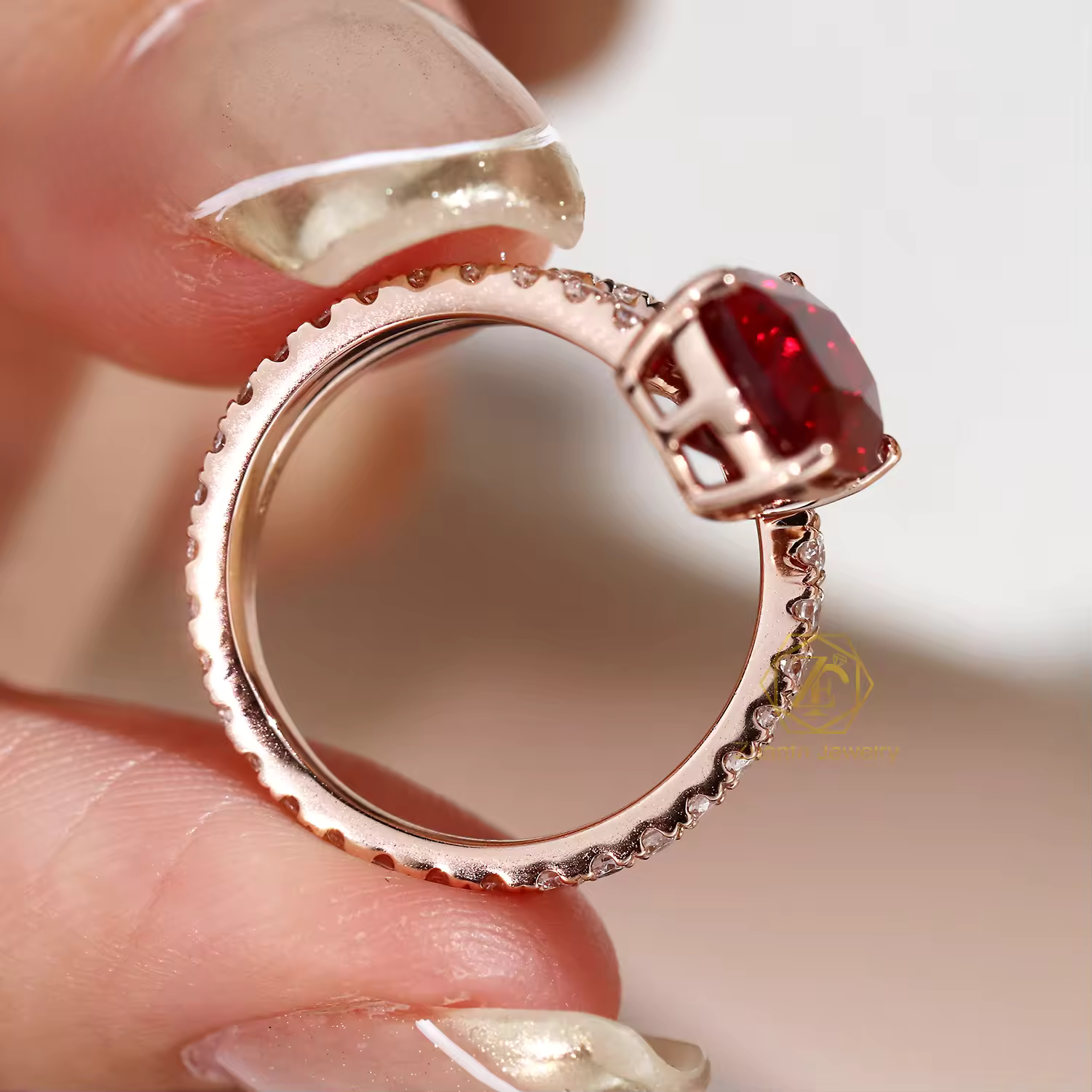 Kissen-Schliff Moissanite Ring