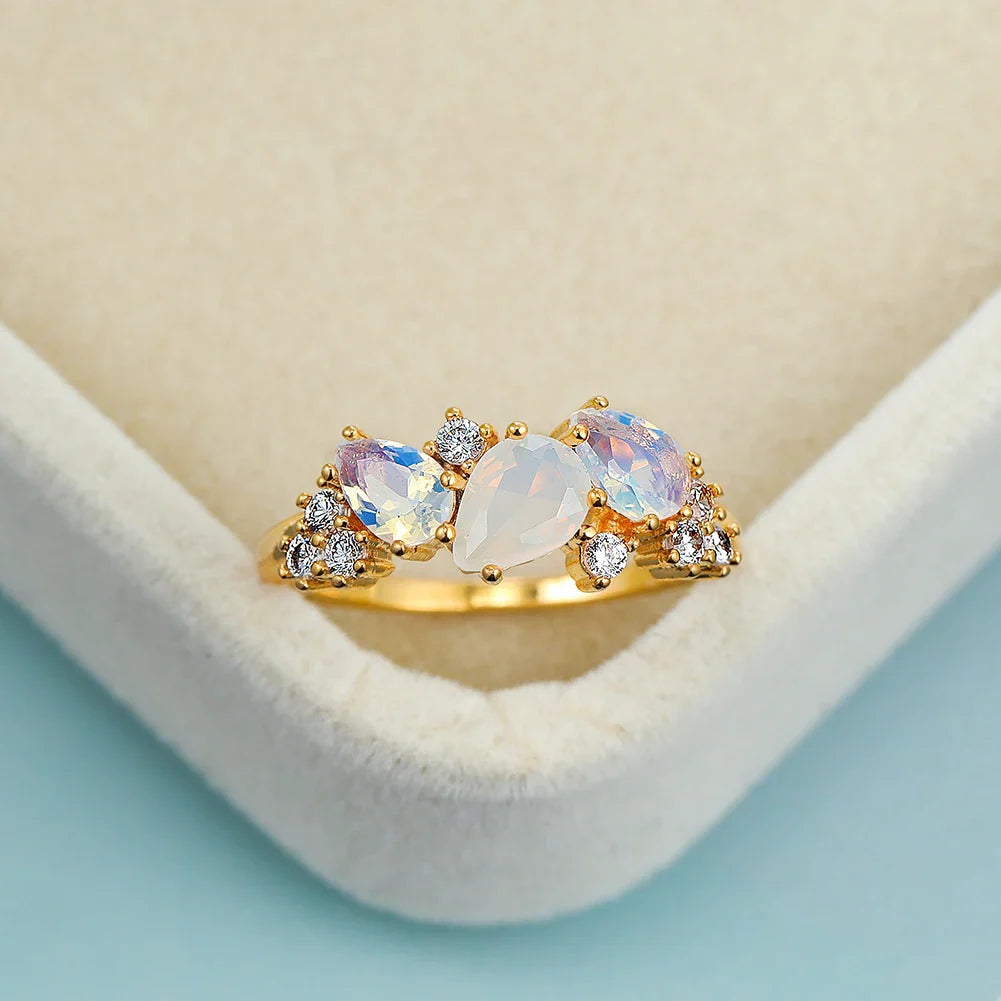 Bague en pierre de lune éclatante