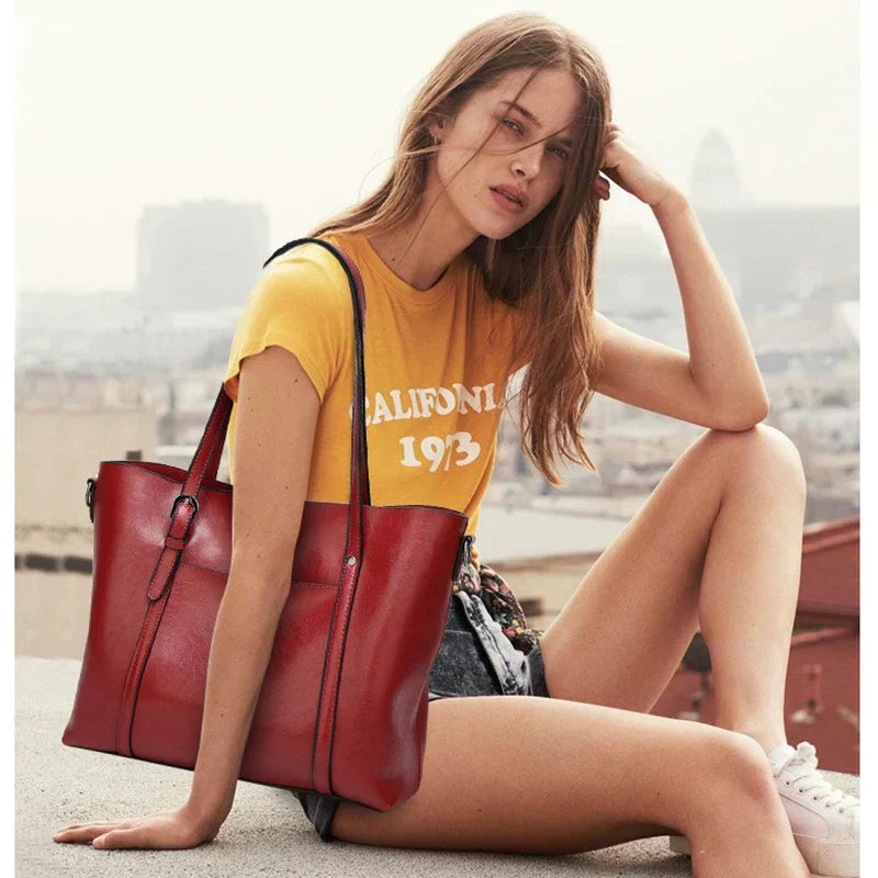 Kelley - Luxurious Leather Bag