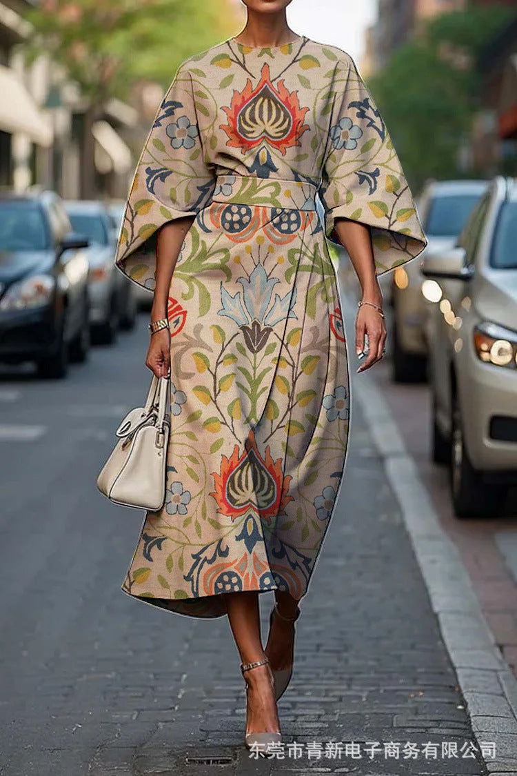 Grace™ - Elegant Dress with Round Neck