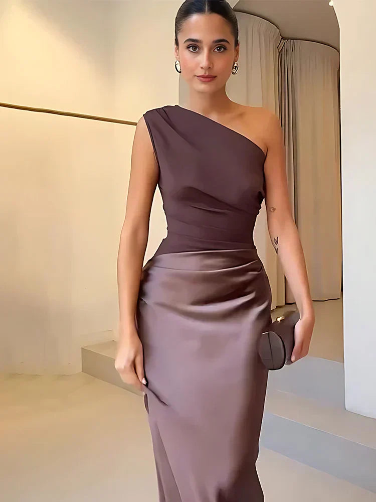 Sophia | Maxi Dress with a Guilt in Satin