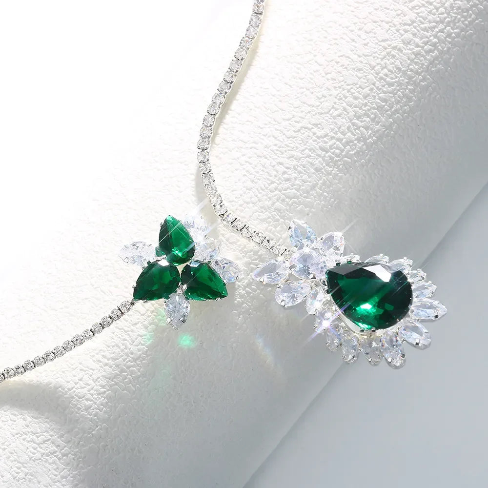 Collier Vintage Émeraude Fleur