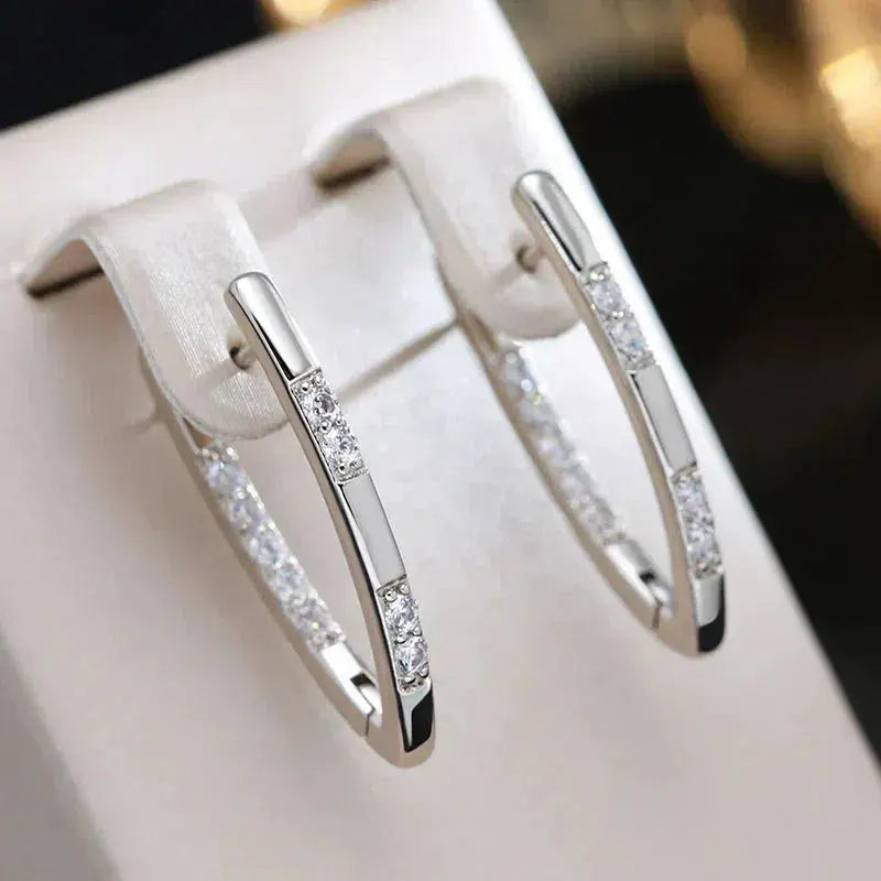 Boucles d'oreilles en zirconium élégant en or