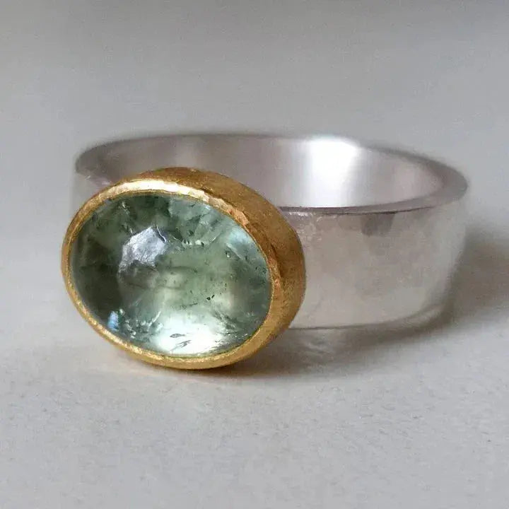 Handgefertigter Vintage Grüner Ring