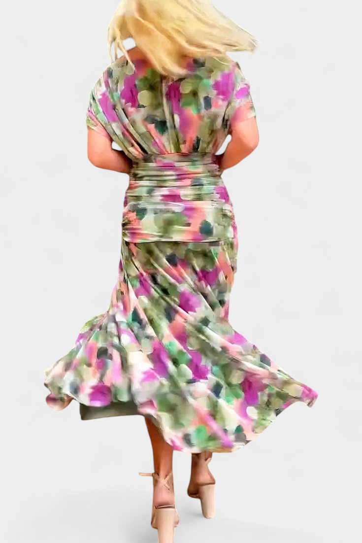 Long Alondra Dress with Floral Print and V-Neck