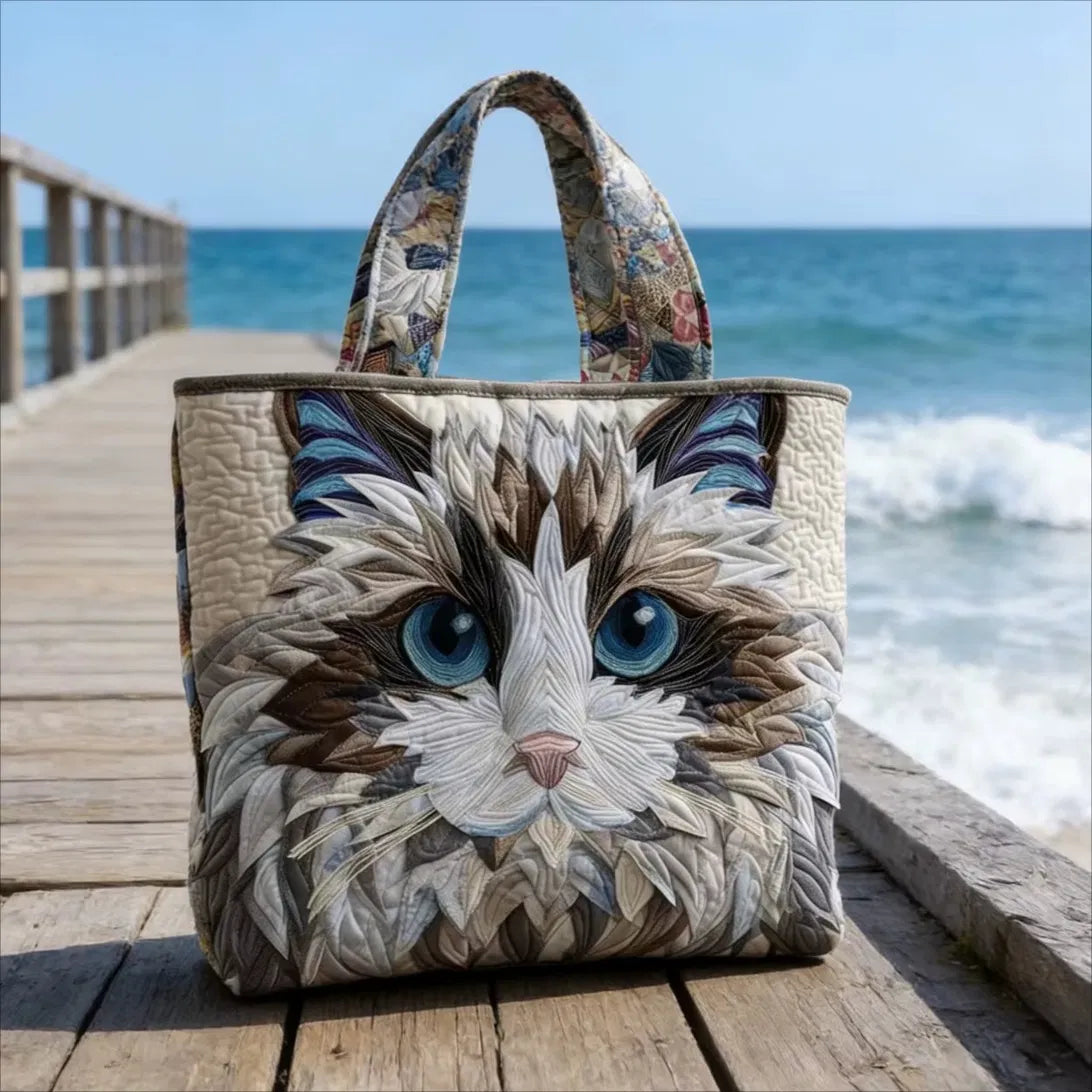 Sac Artisanal Matelassé - Portrait de Chat aux Yeux Bleus